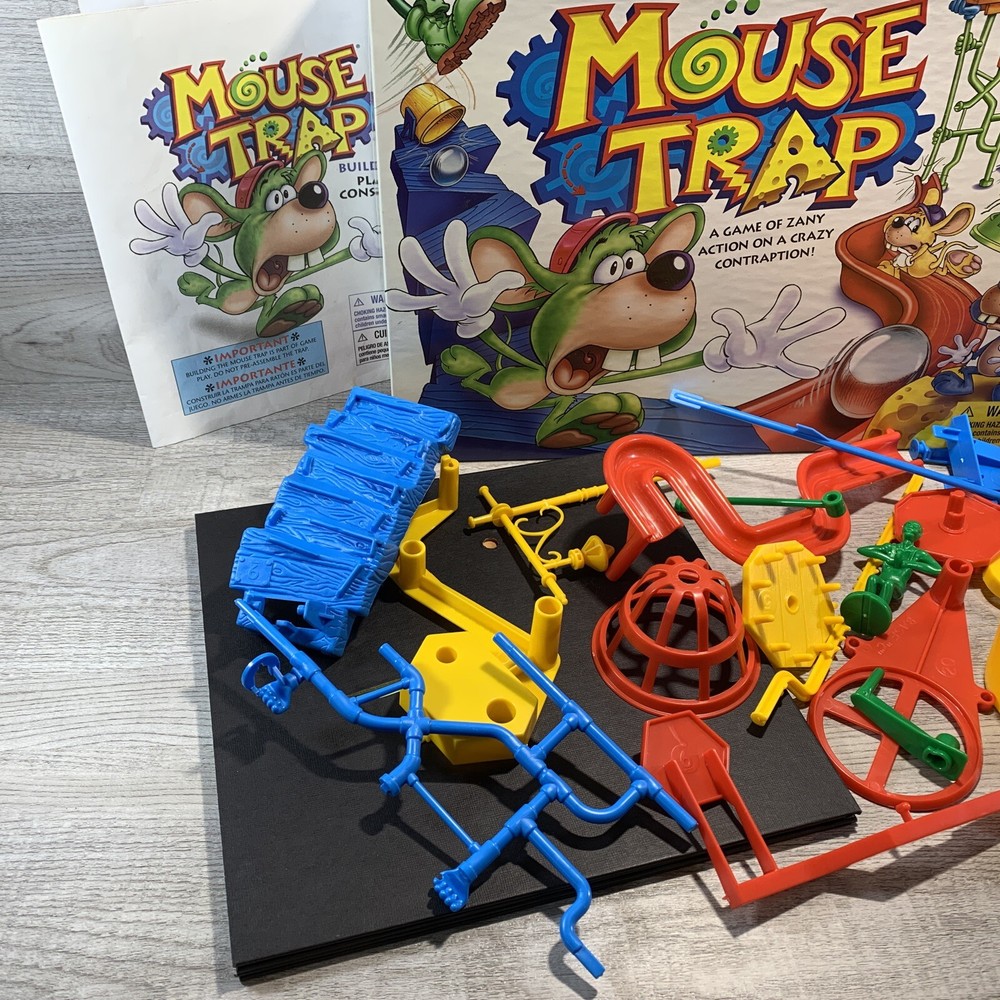 2005 Mouse Trap Game by Milton Bradley Complete in Great Condition