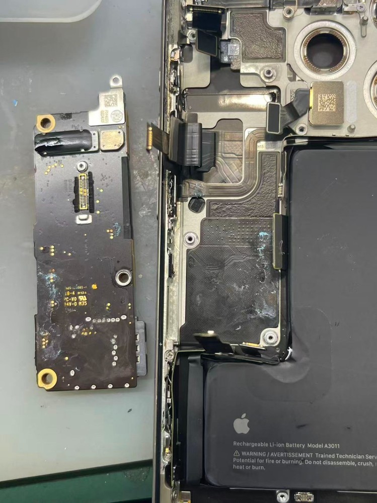 iPhone all models Logic Board Diagnostic Repair Service (All Issues)
