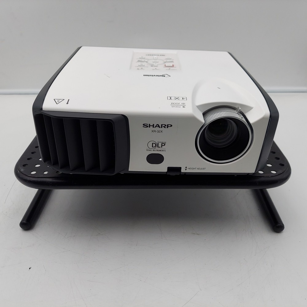 Sharp XR-32X Projector *Lamp Hour 172*