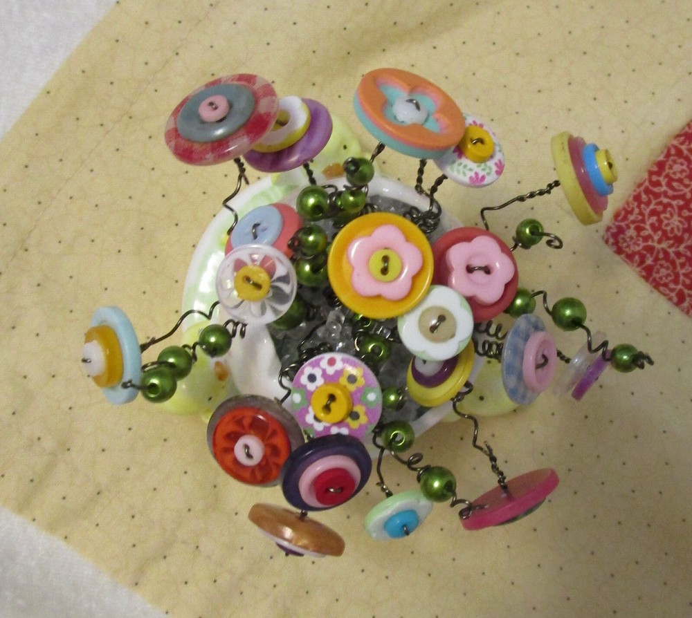 Button Bouquet in "Broken Egg Vase" with 3 Chicks. Great gift! Easter