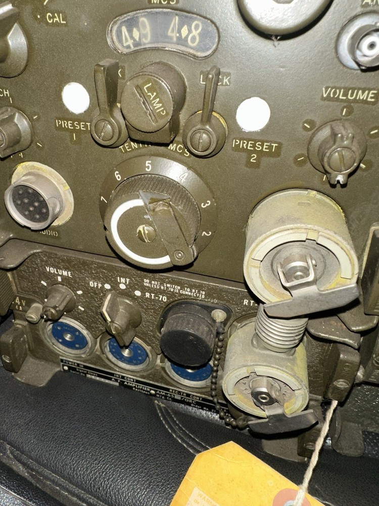 Military Radio Transciever package Table (sh)