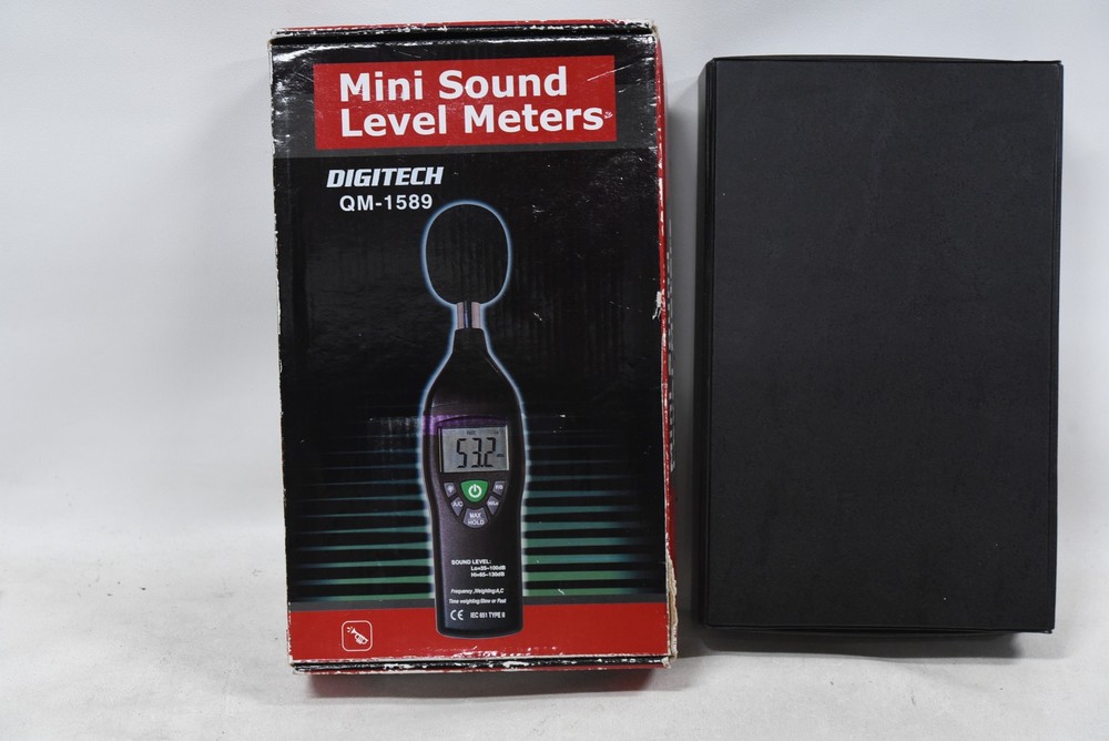 Digitech QM-1589 Compact Digital Sound Level Meter with Case