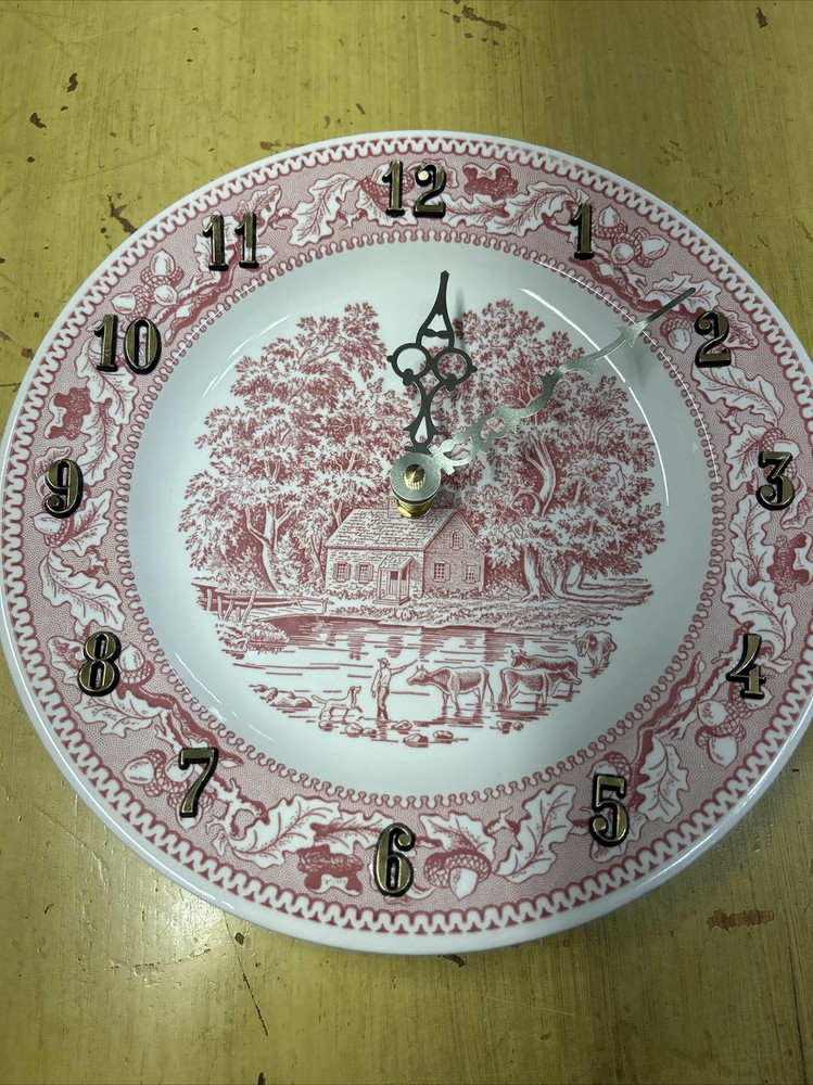 Memory Lane Clock Royal China