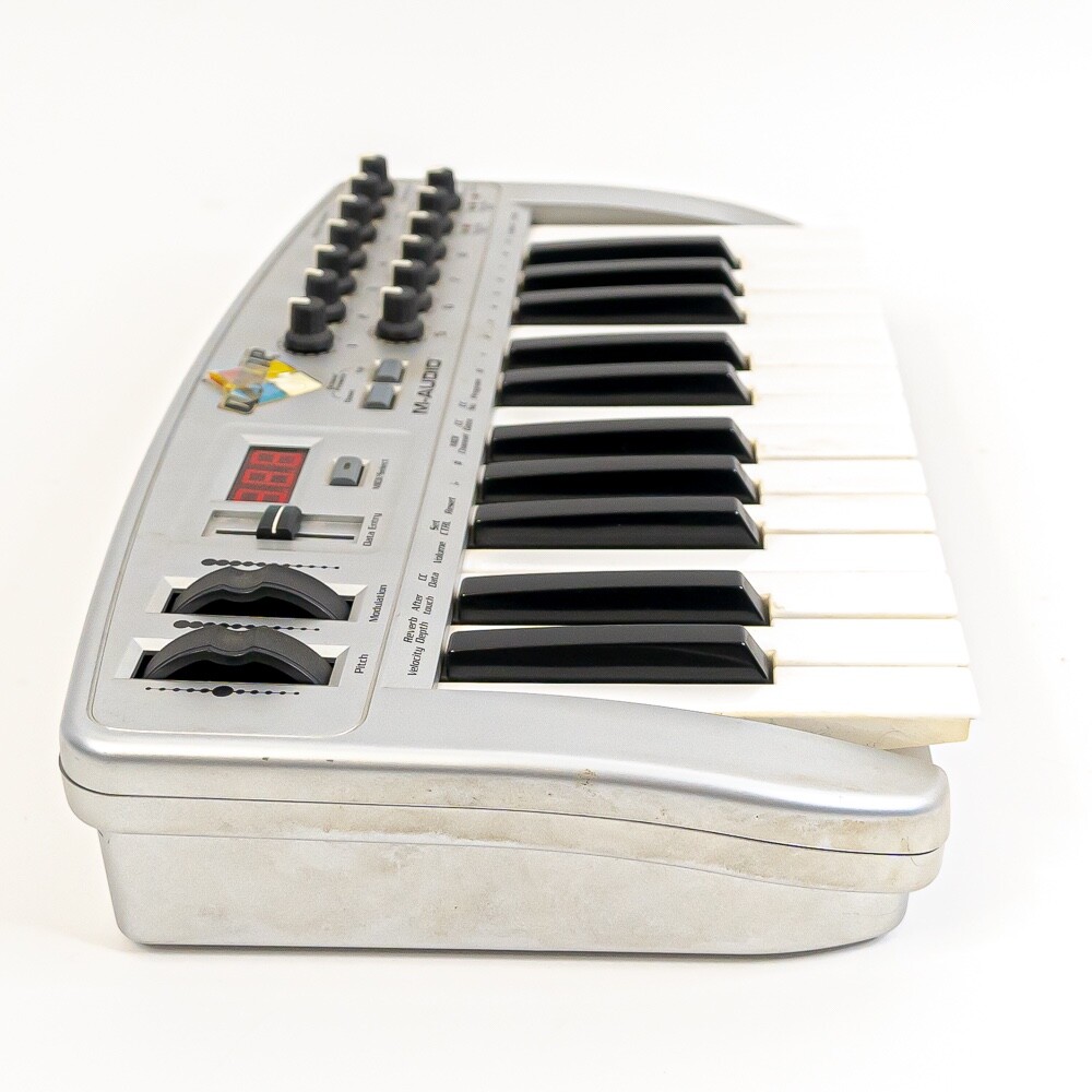 M-Audio Ozone USB Audio and Midi Controller with USB Cable