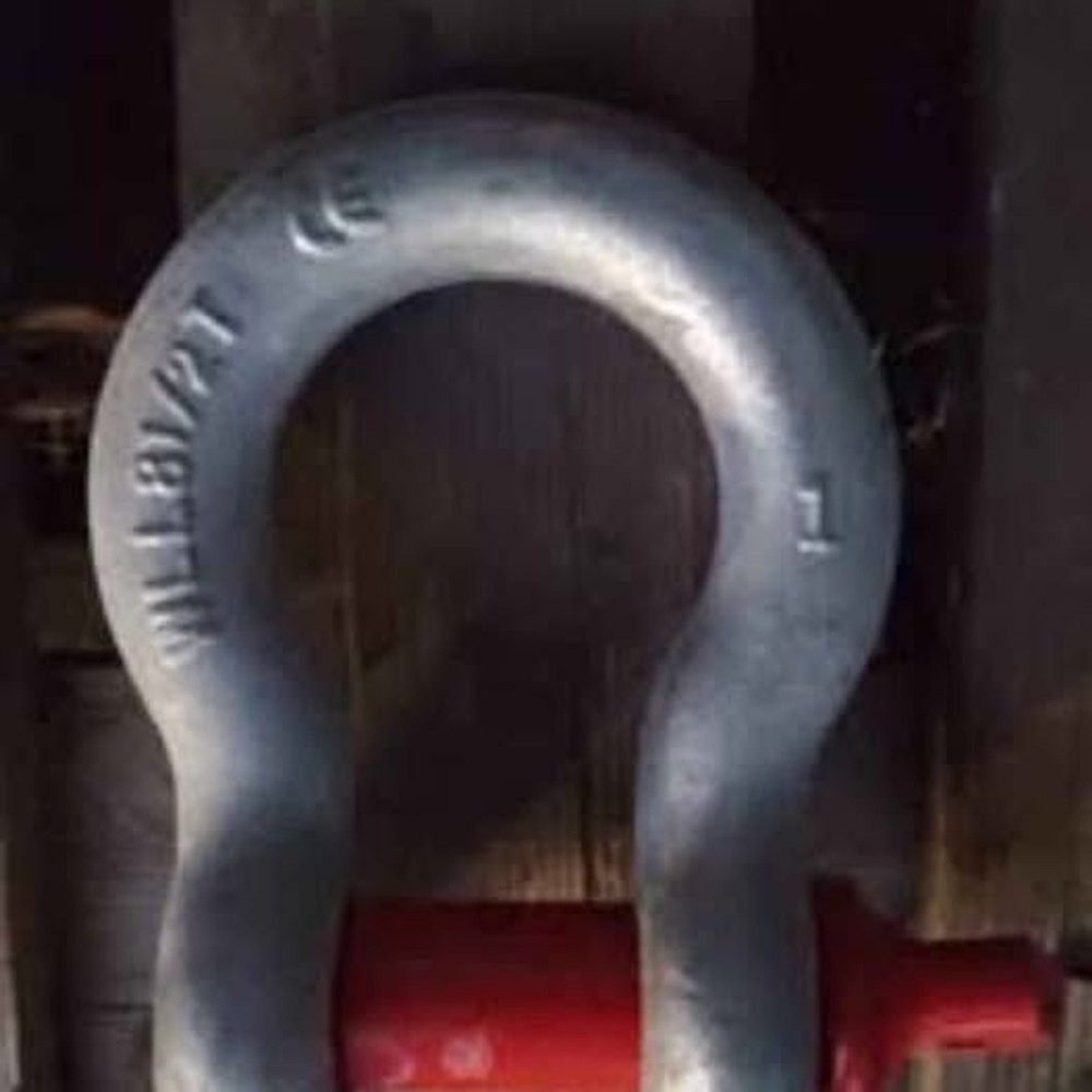 1" (8_1/2T-WLL) Galvanized Lifting Shackles