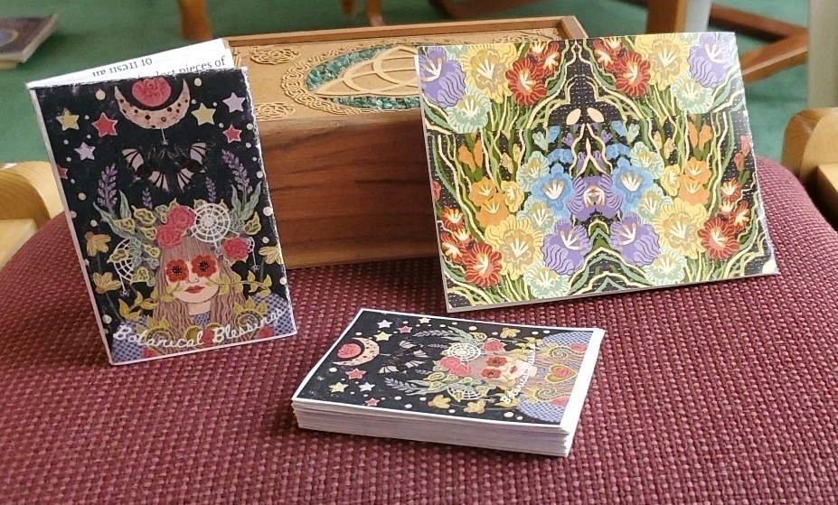 Original, creative Botanical Blessings Oracle Deck & Aventurine-trim Box