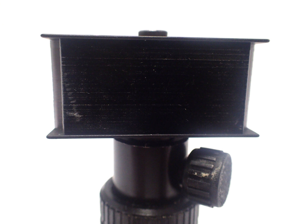 THORLABS POST HOLDER / BASE BA1S w/ VISIBLE BEAM BLOCK