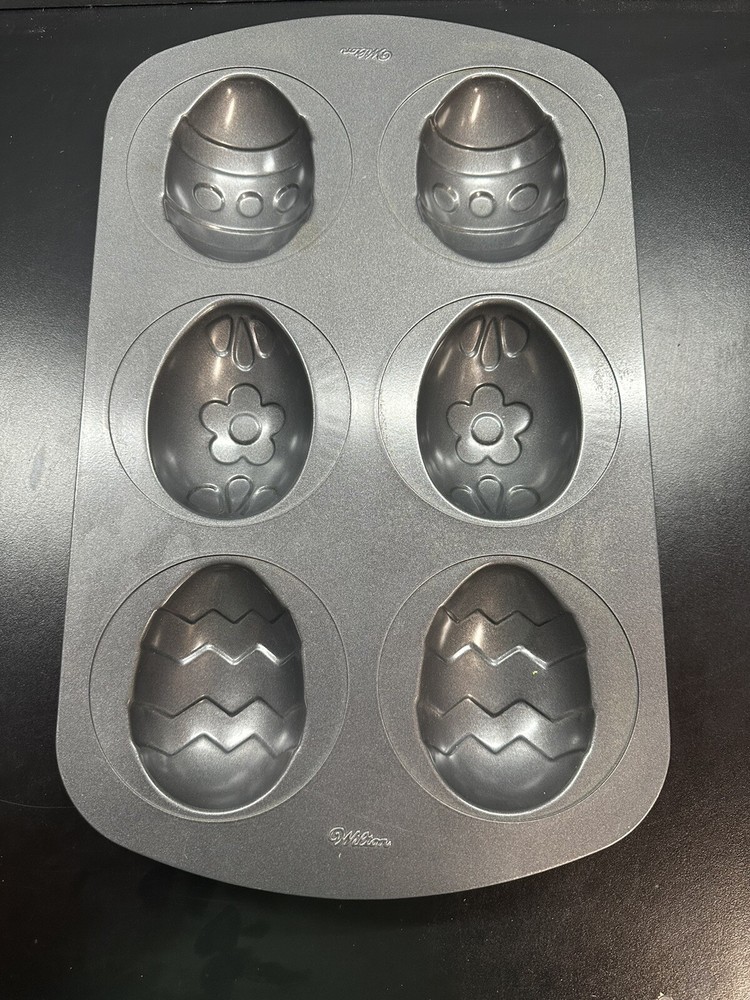 WILTON Easter Egg Muffin Cake Pan Mold Cupcake