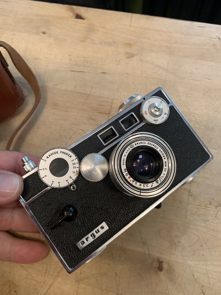 Argus brick rangefinder camera