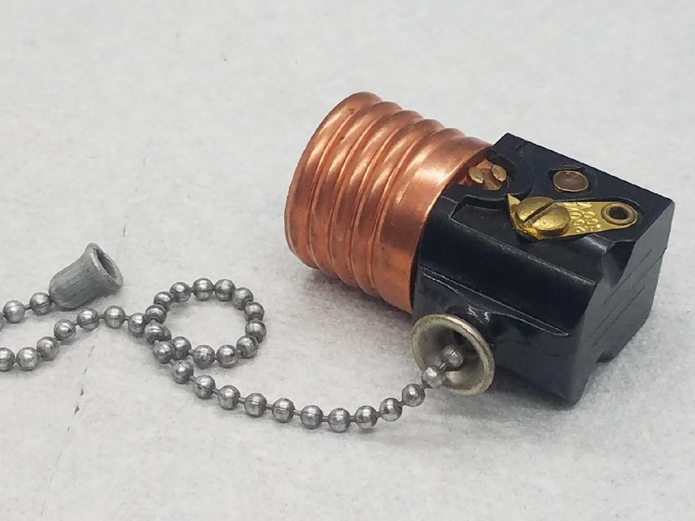 Vintage Bakelite Arrow Pull Chain Medium Base Copper Socket Switch, 6 Inch Chain