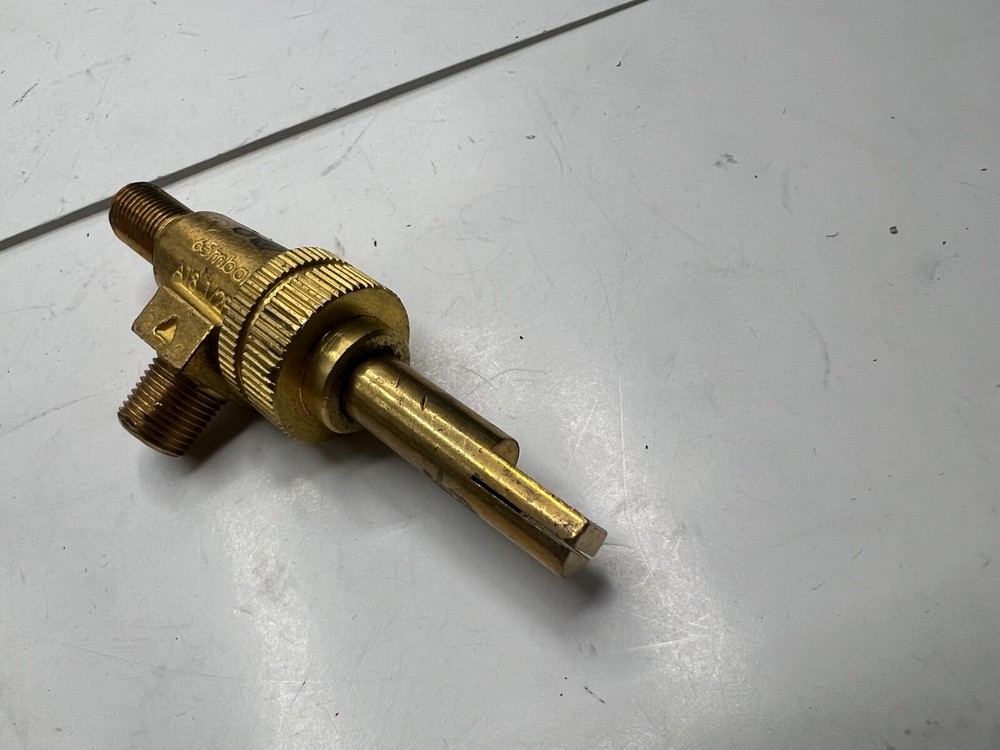 A18 Burner Valve Horizontal Split 1/2PSI 65MBAR Horizontal Split Valve