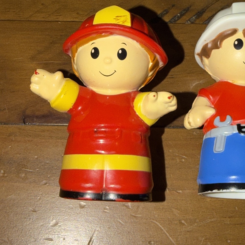 Mega: Mega Bloks - Firefighter, police man & construction worker Figures (3)