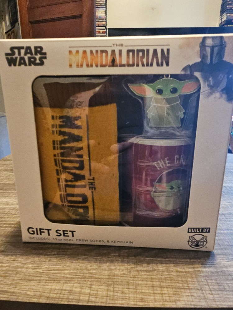 star wars mandalorian mug gift set