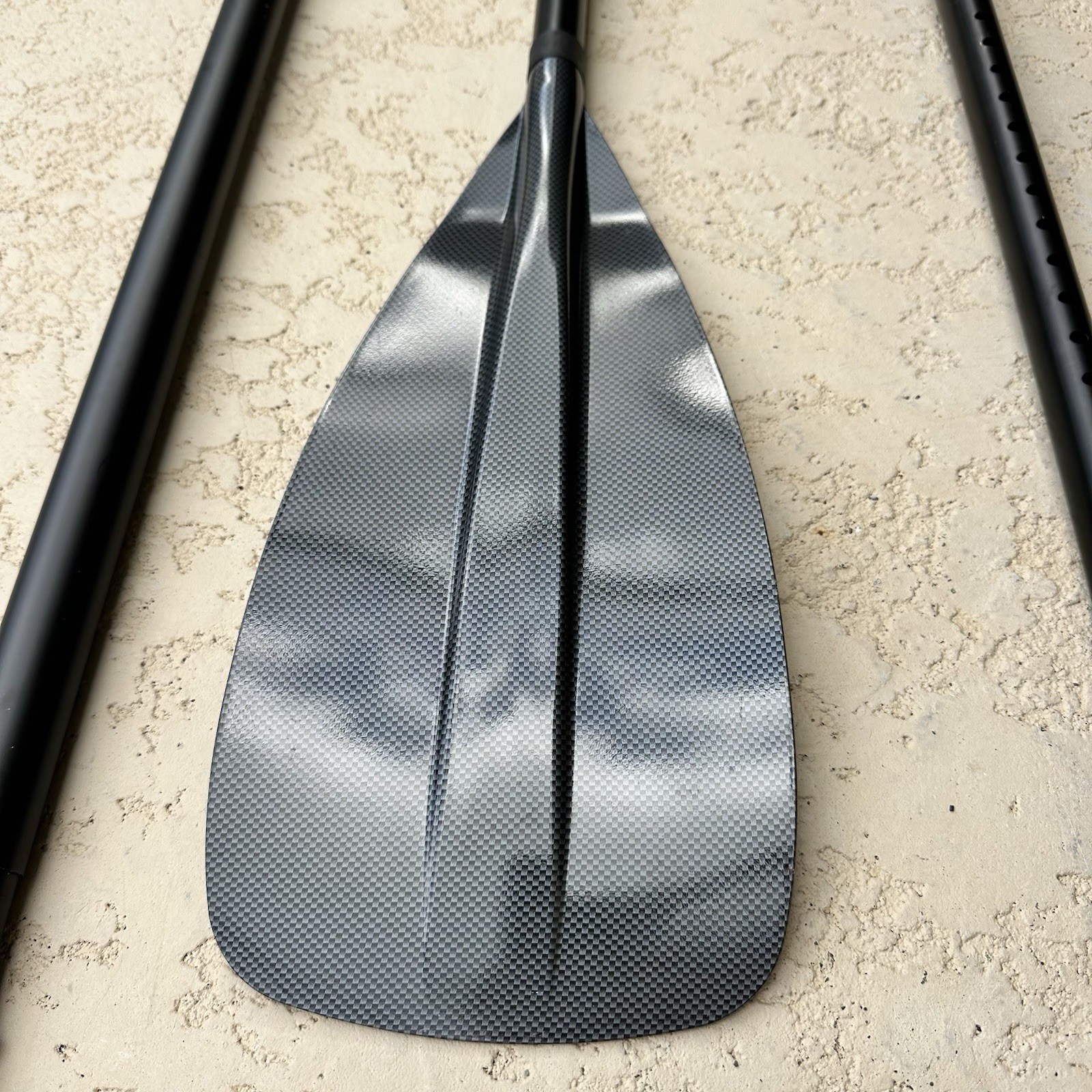 3-Piece Adjustable SUP Paddle –Lightweight Floating Aluminum Shaft (Eddie Bauer)