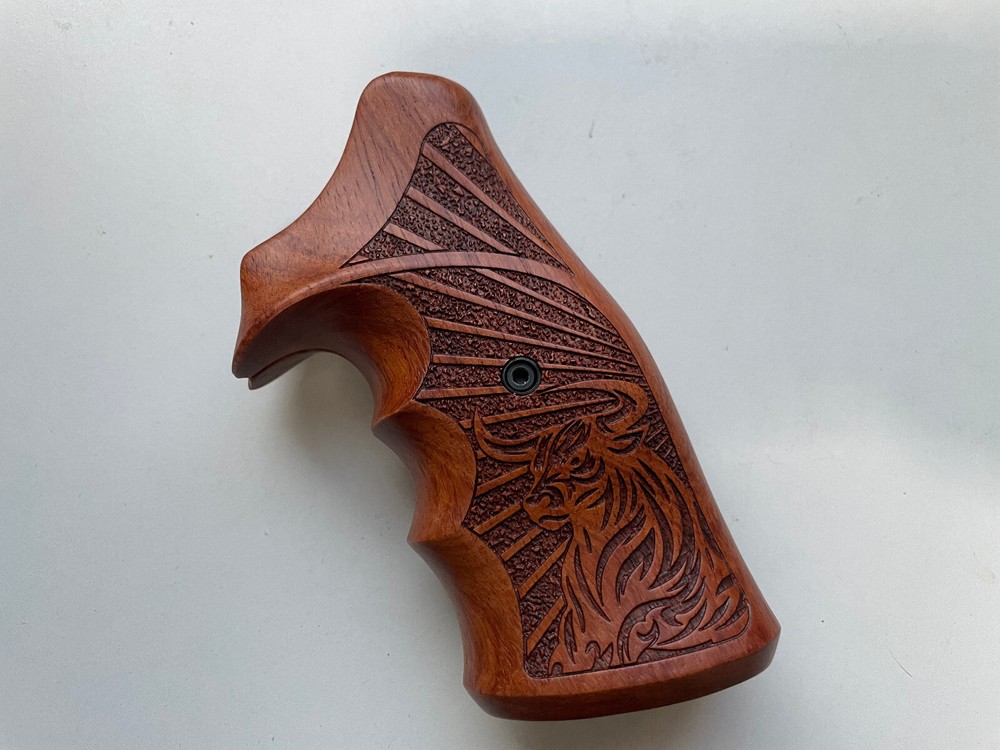 Cool remade handle Grips For Taurus Medium/Large Frame Square Butt .357 Hardwood