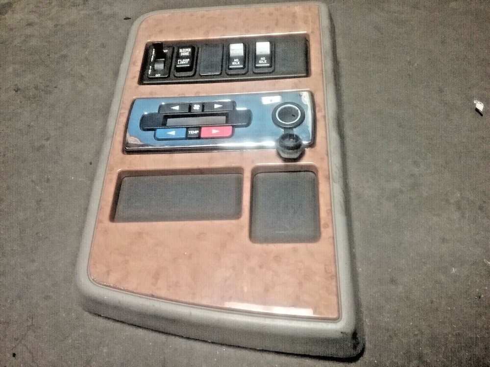 INTERNATIONAL  SLEEPER CONTROL  PANEL XS276452