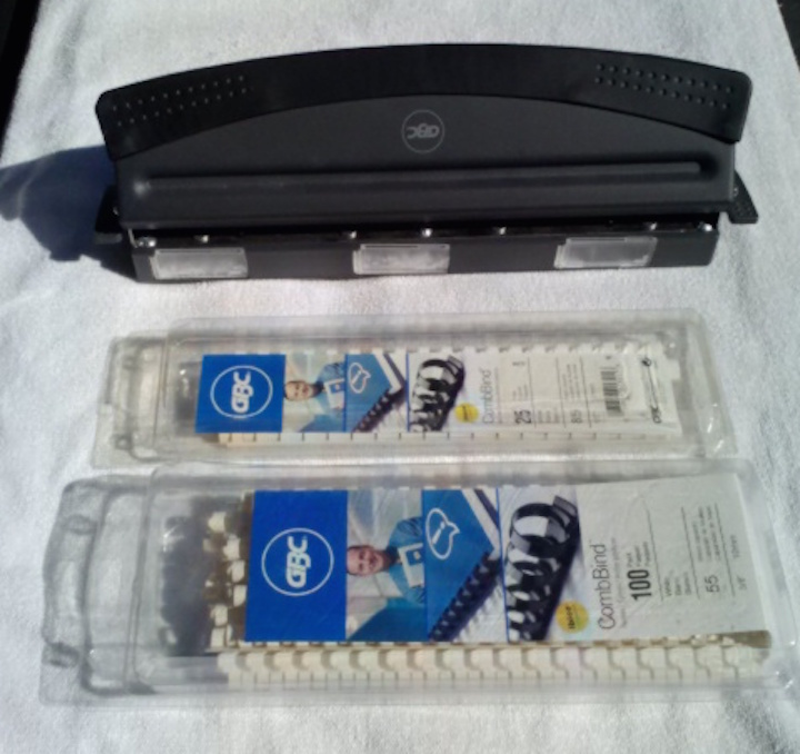 GBC CombBind C50 Punch Binder System & GBC Comb Bind Splines - Great Condition