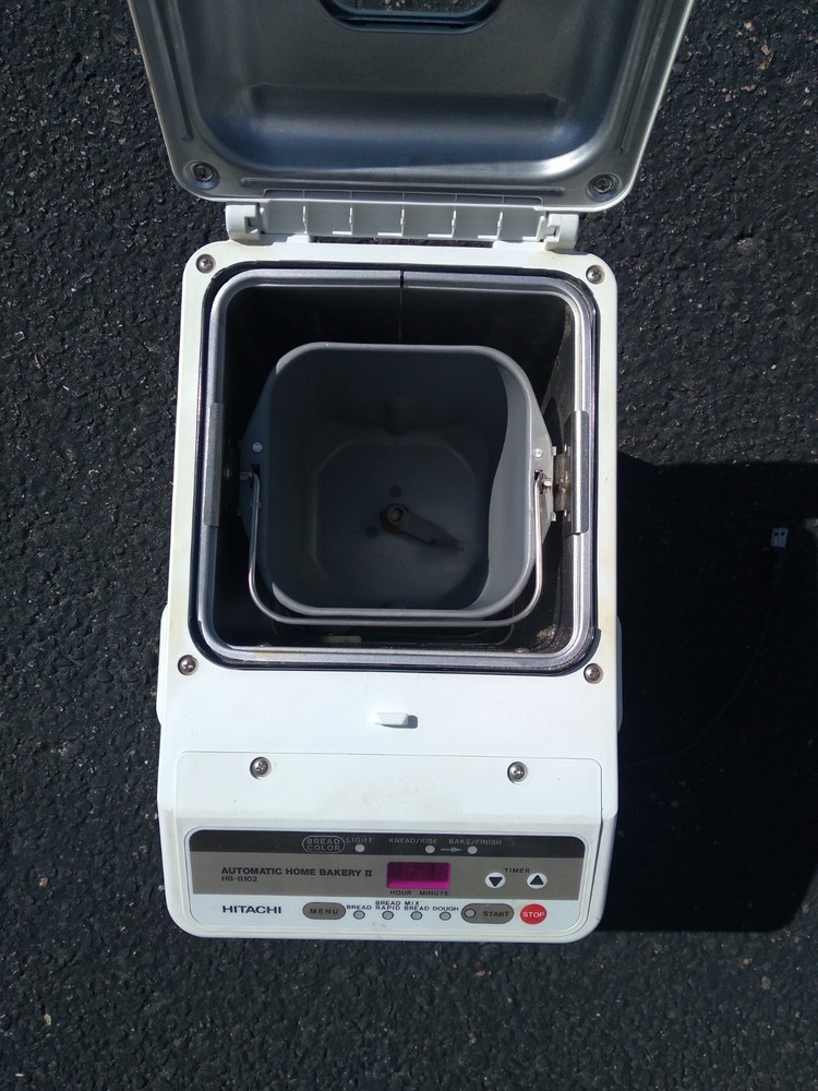 Vintage Hitachi Bead Maker Automatic Home Bakery HB-B102