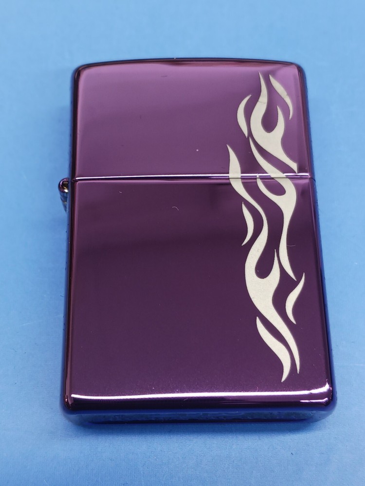Zippo Abyss Pocket Lighter with Flame 24814