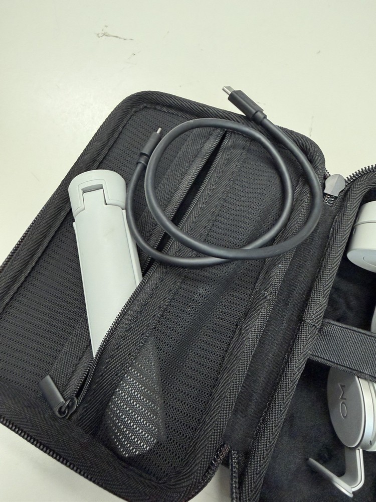 DJI Osmo Mobile SE Smartphone 3-Axis Gimbal Stabilizer W/ Hard Case