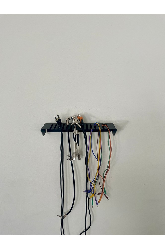 Wingman Floating Cable Organizer