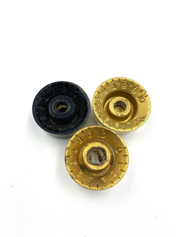 (3) Original 1950’s 60's Gibson Barrel Knobs Volume And Tone Knobs 1 damaged