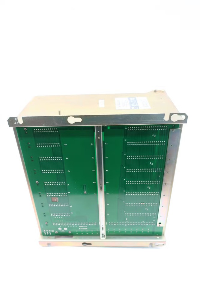 Allen Bradley 1771-A2B Plc5 Chassis Rack Module Ser B