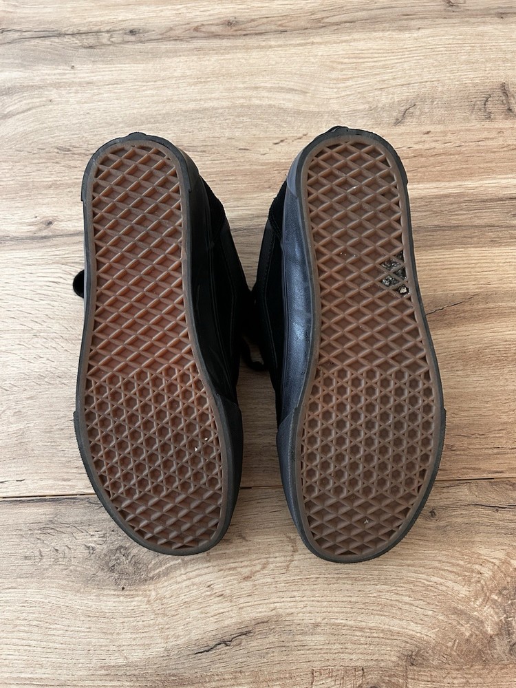 VANS Black Knuskools