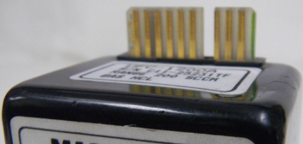 Unit UFC-1200A Mass Flow Controller, Gas- HCL, Range- 200 SCCM, Used