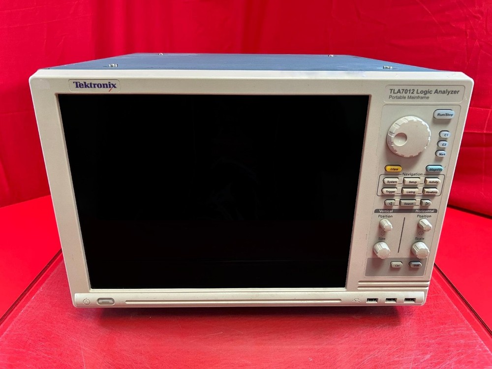 Tektronix TLA7012 Portable Logic Analyzer Mainframe