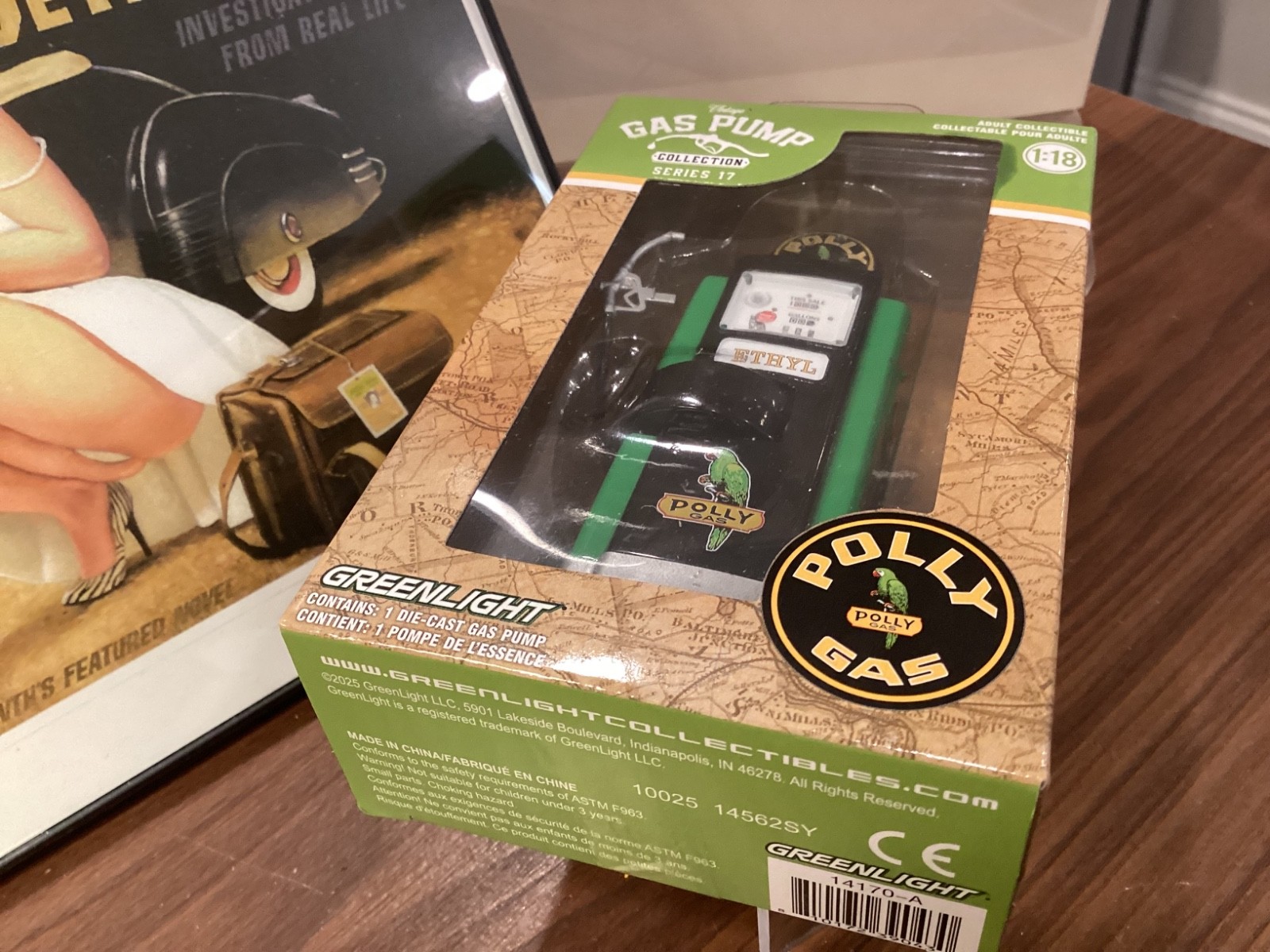 Greenlight Vintage Gas Pump 1948 Wayne 100-A Polly Gasoline