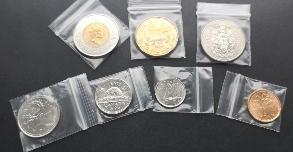 *** CANADA  1996  UNCIRCULATED   COINS  SET ***