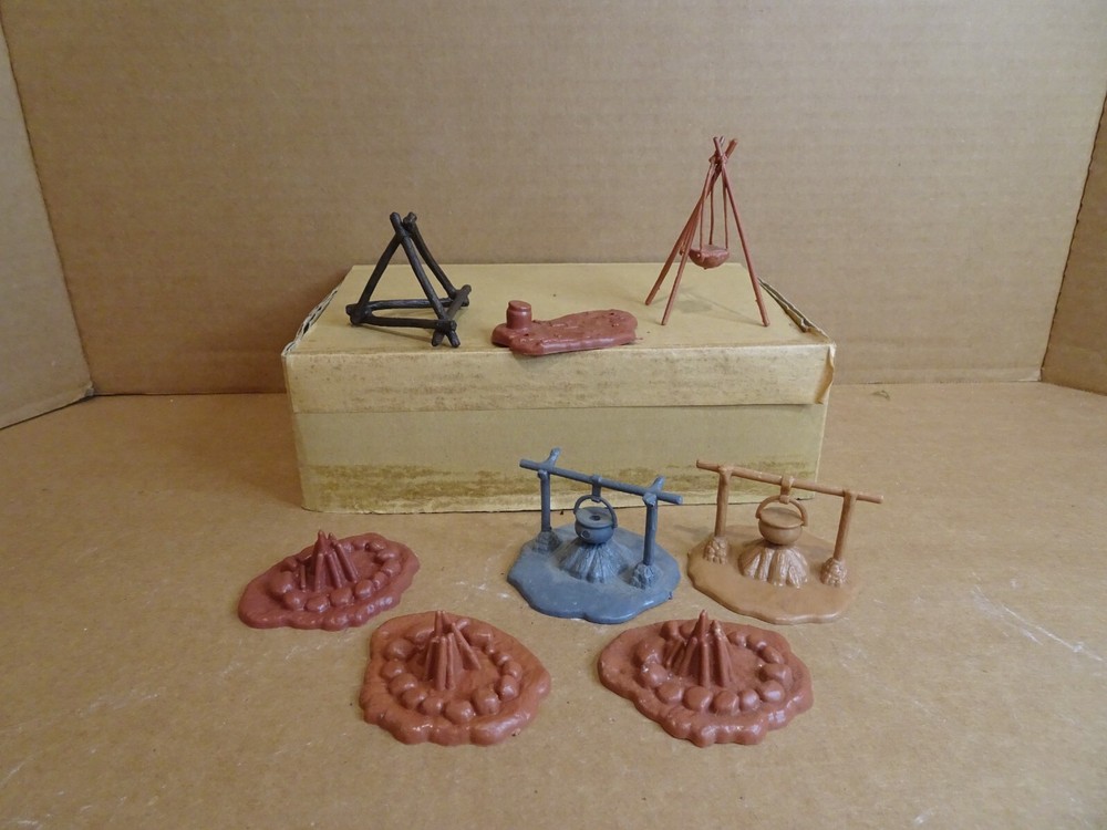 Diorama Accessory  - Campfire Cooking 8 pieces