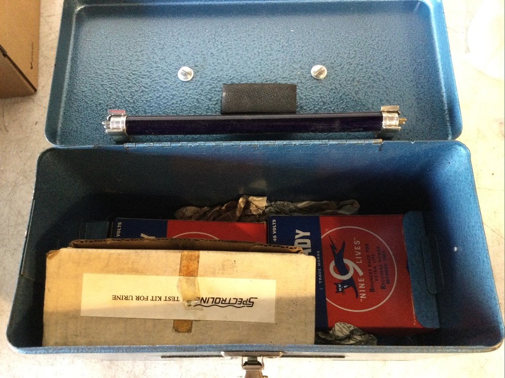 Spectroline FD645A Kit W/ Model 102 Case