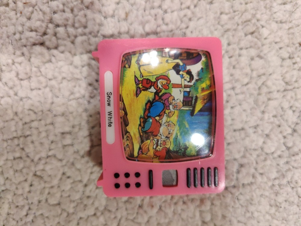 Snow White Vintage Camera