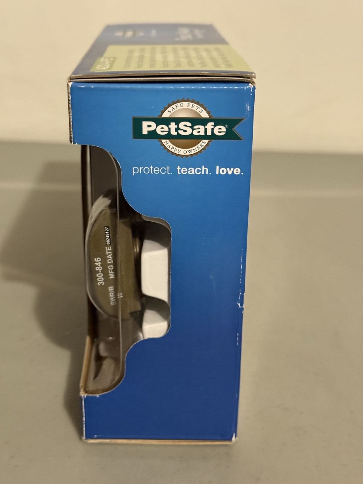 PetSafe Pawz Away Indoor Wireless Pet Barrier System with Collar ZND-1200 NEW