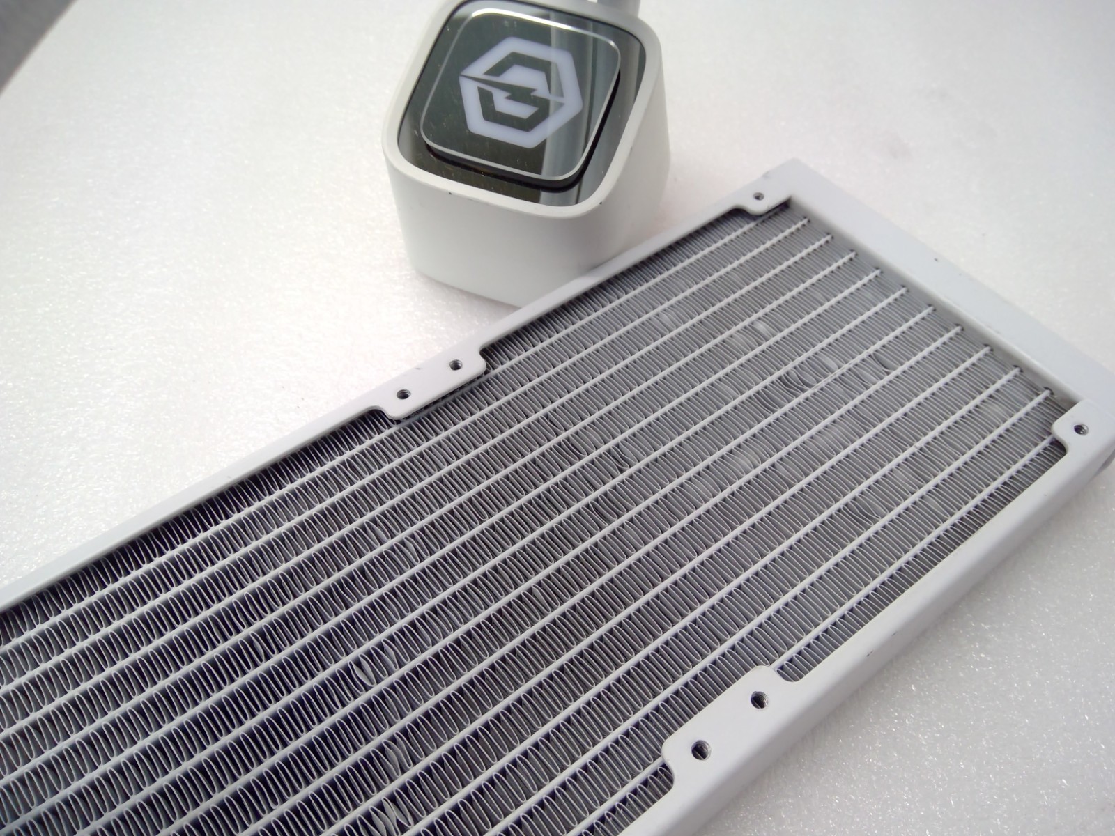 DeepCool LS720 360 mm Liquid CPU Cooler Cyberpower PC White