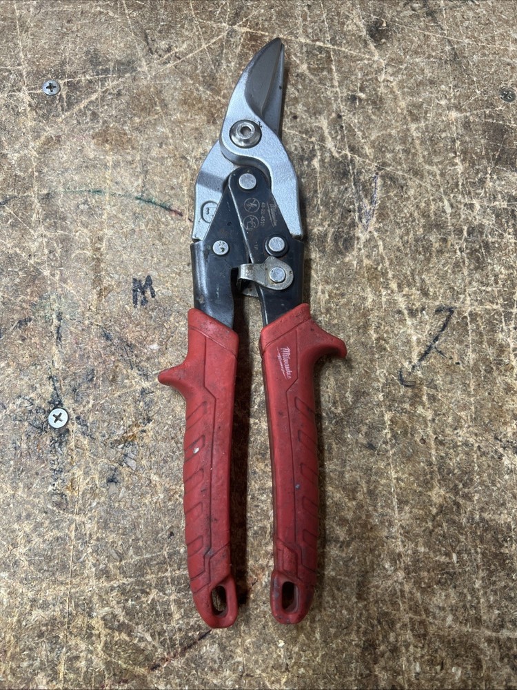 Milwaukee Left Cutting Aviation Snips (48-22-4510)