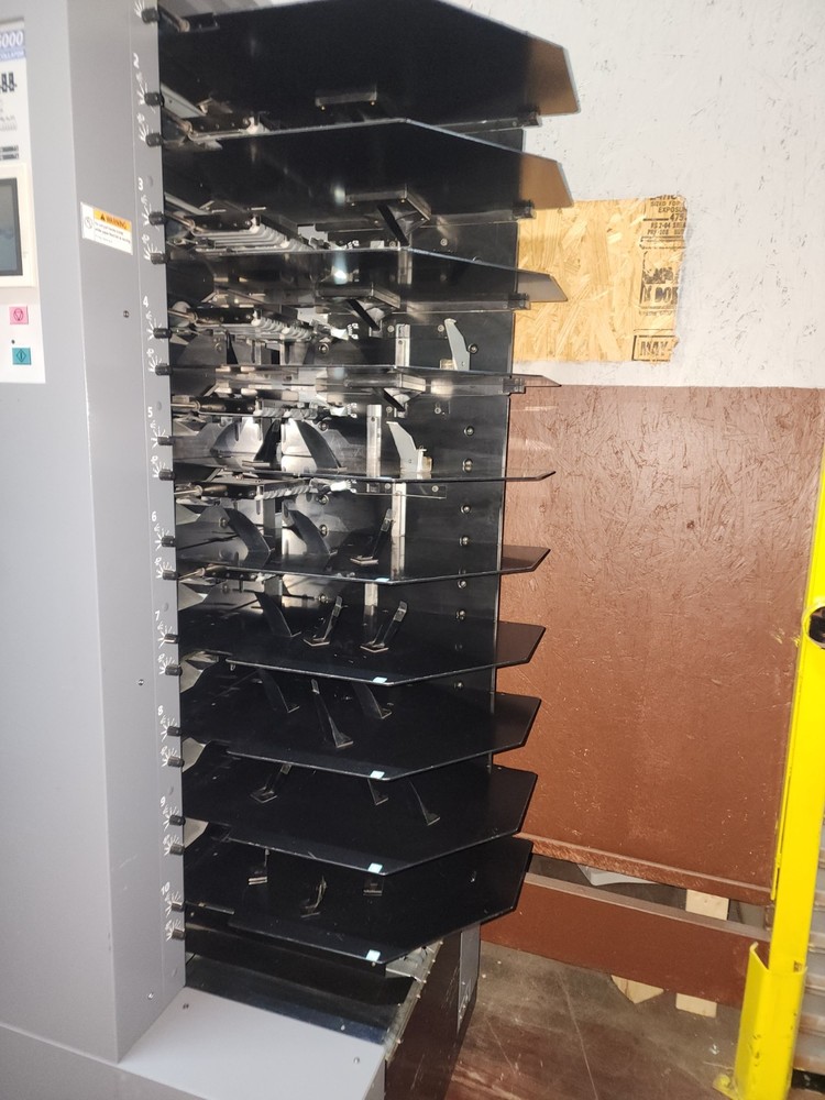 Duplo System 4000 10 Bin Collating System