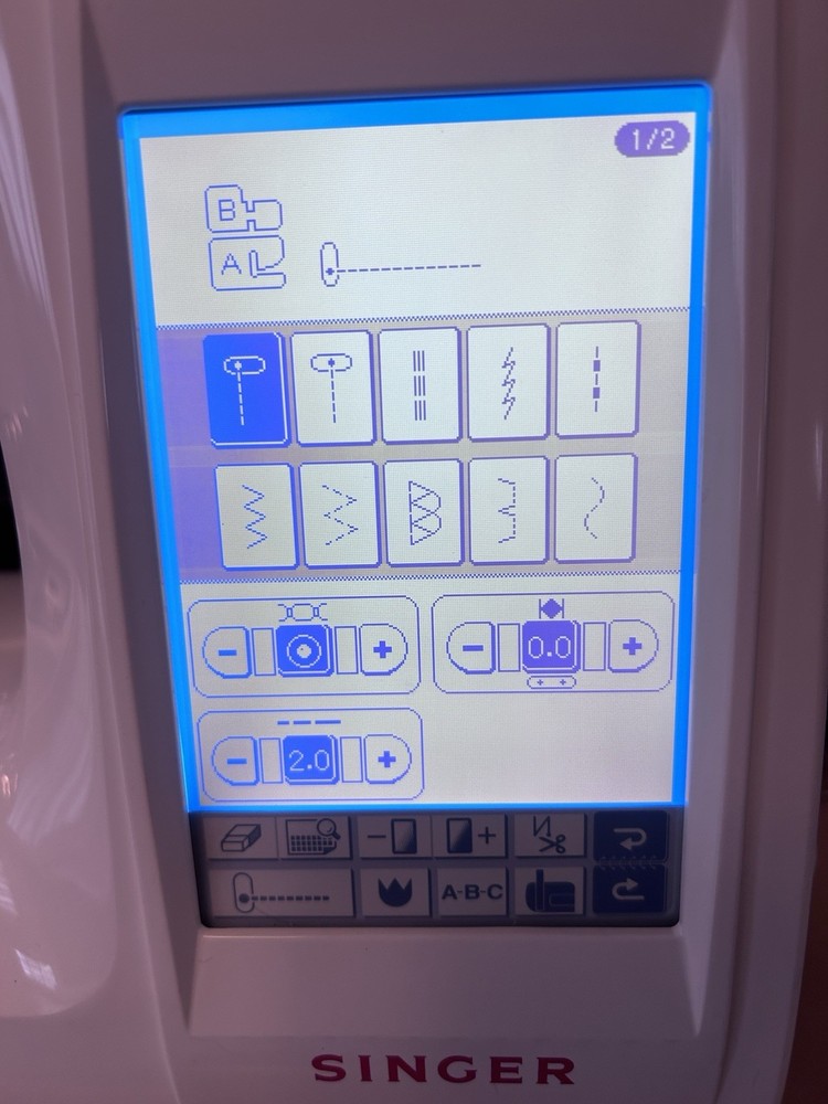 SINGER Quantum XL-150 Sewing Machine Japan Computerized Embroidery Tested READ