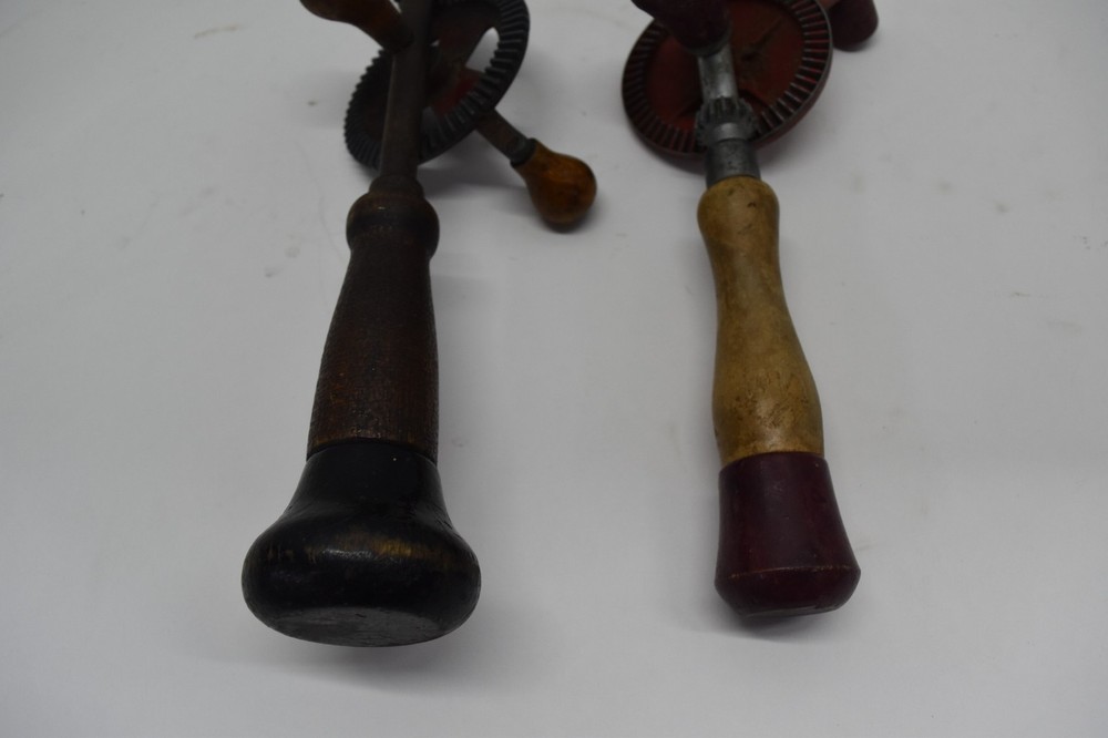 TWO VINTAGE EGG BEATER STYLE MANUAL HAND DRILLS DRILL BITS