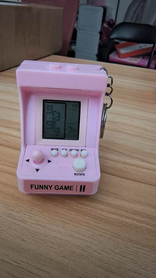 Tiny WORK mini keychain - Pink