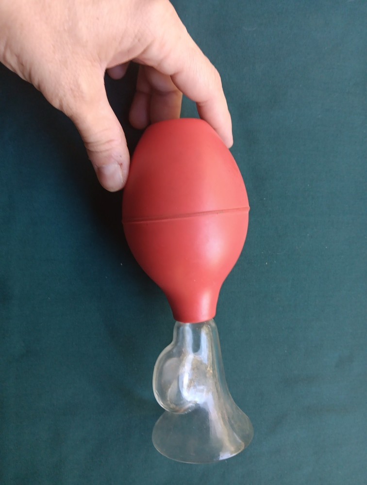 vintage breast pump Used