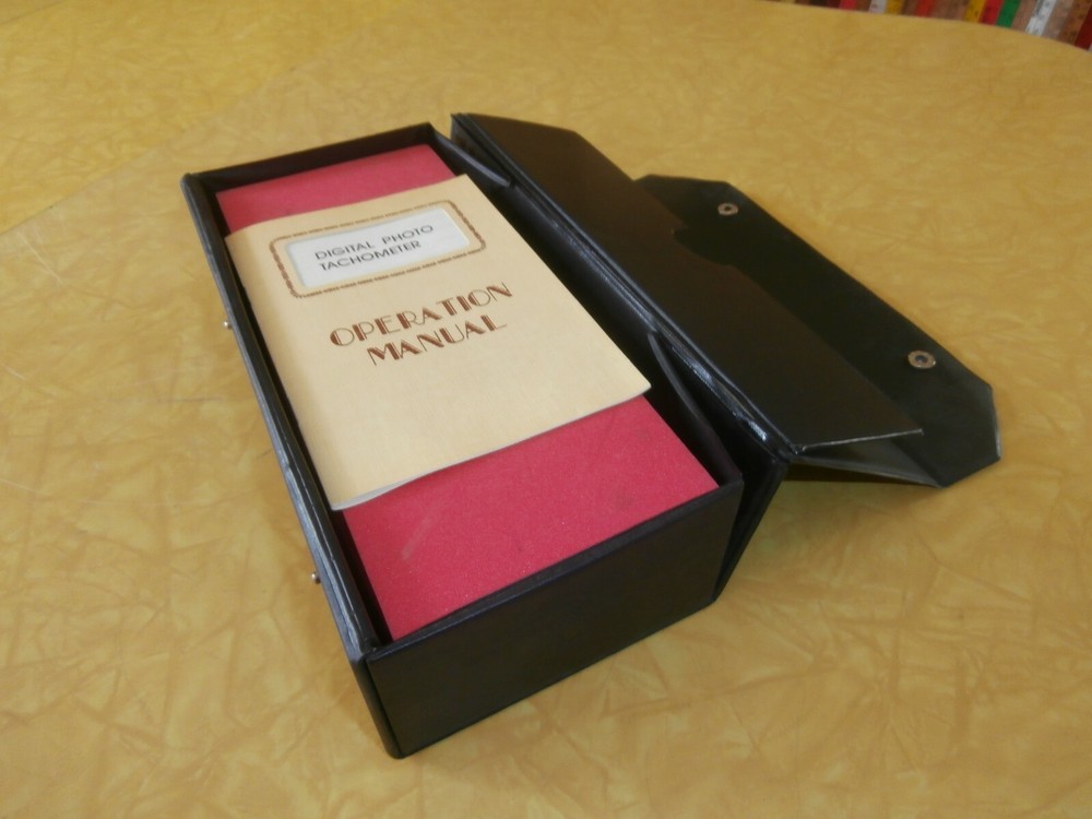 Extech Microprocessor Digital Photo Tachometer and Case