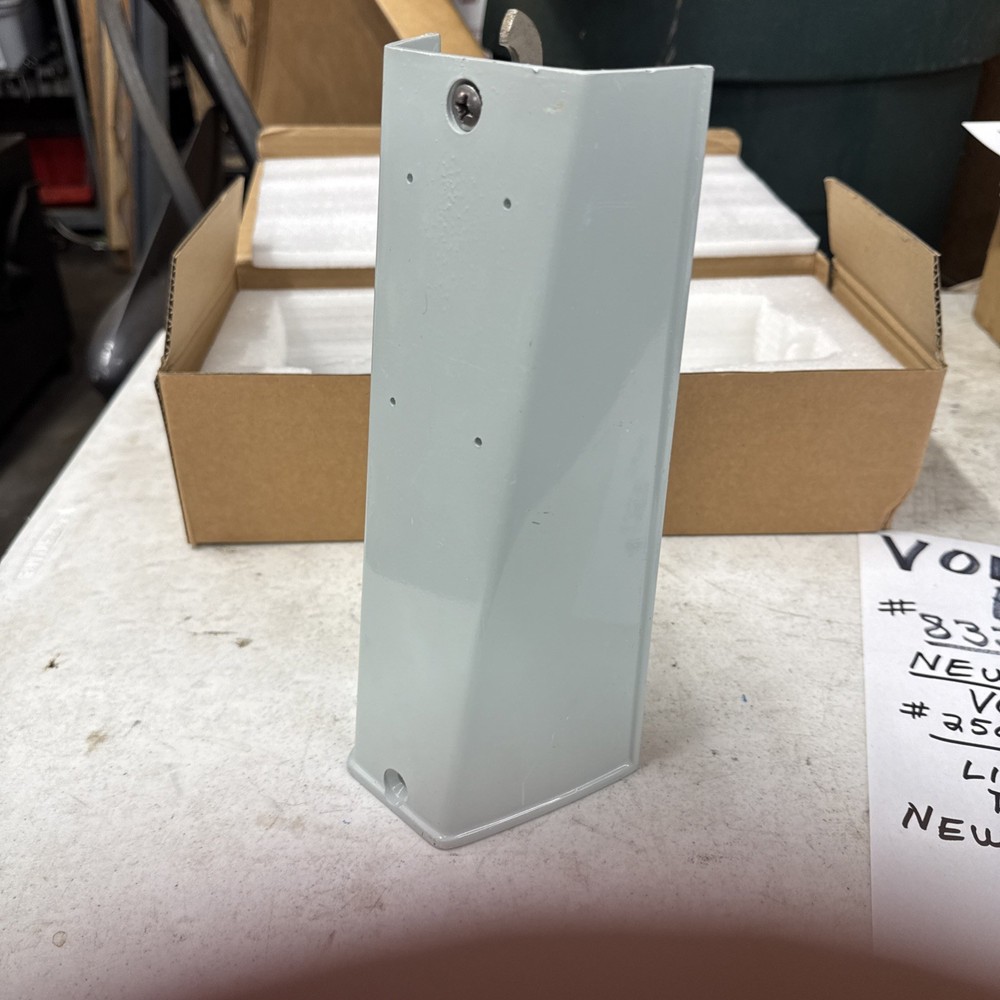 Volvo Penta Shift Cover 832570