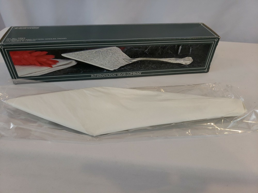 INTERNATIONAL SILVER COMPANY SILVERPLATED KING PATTERN HANDLED TROWEL NEW IN BOX