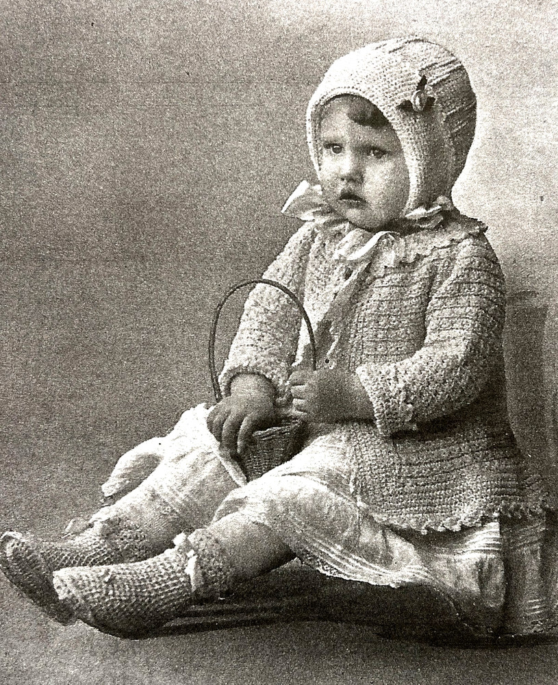 Crocheted Freda Baby Set Pattern (Reprint)