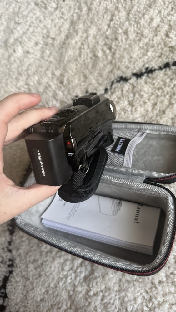 DVC Camera And Recorder Comes With Bag And Extra Battery