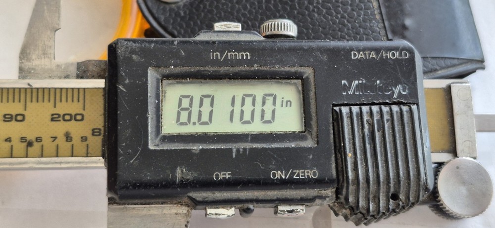 Mitutoyo 500-322 Digimatic 8" Calipers. 1 Small Issue-- READ DESCRIPTION PLEASE