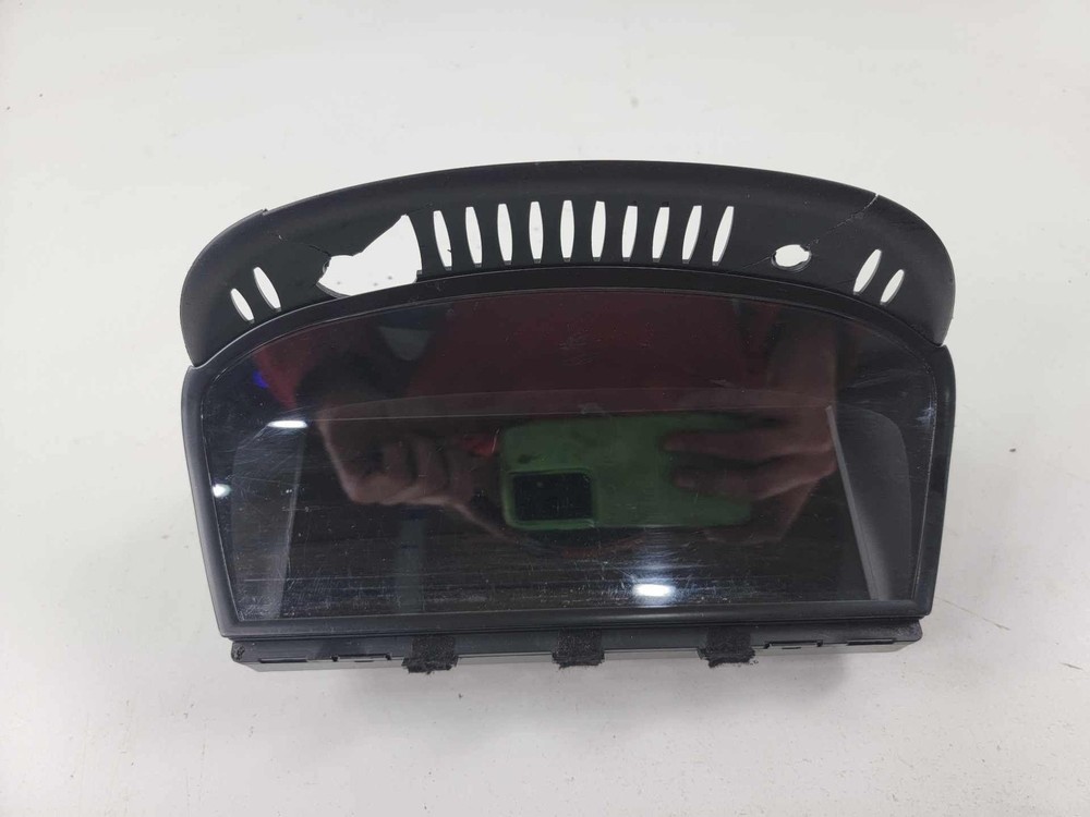 08-13 BMW E90 E92 E93 M3 OEM On Board Navigation Radio Info Screen Display